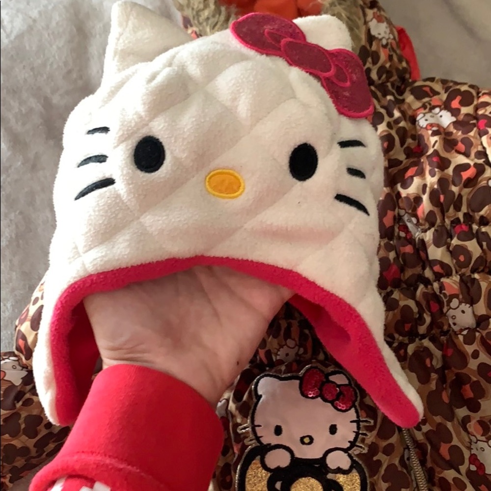 Hello Kitty 2t Snow Suit & Hat